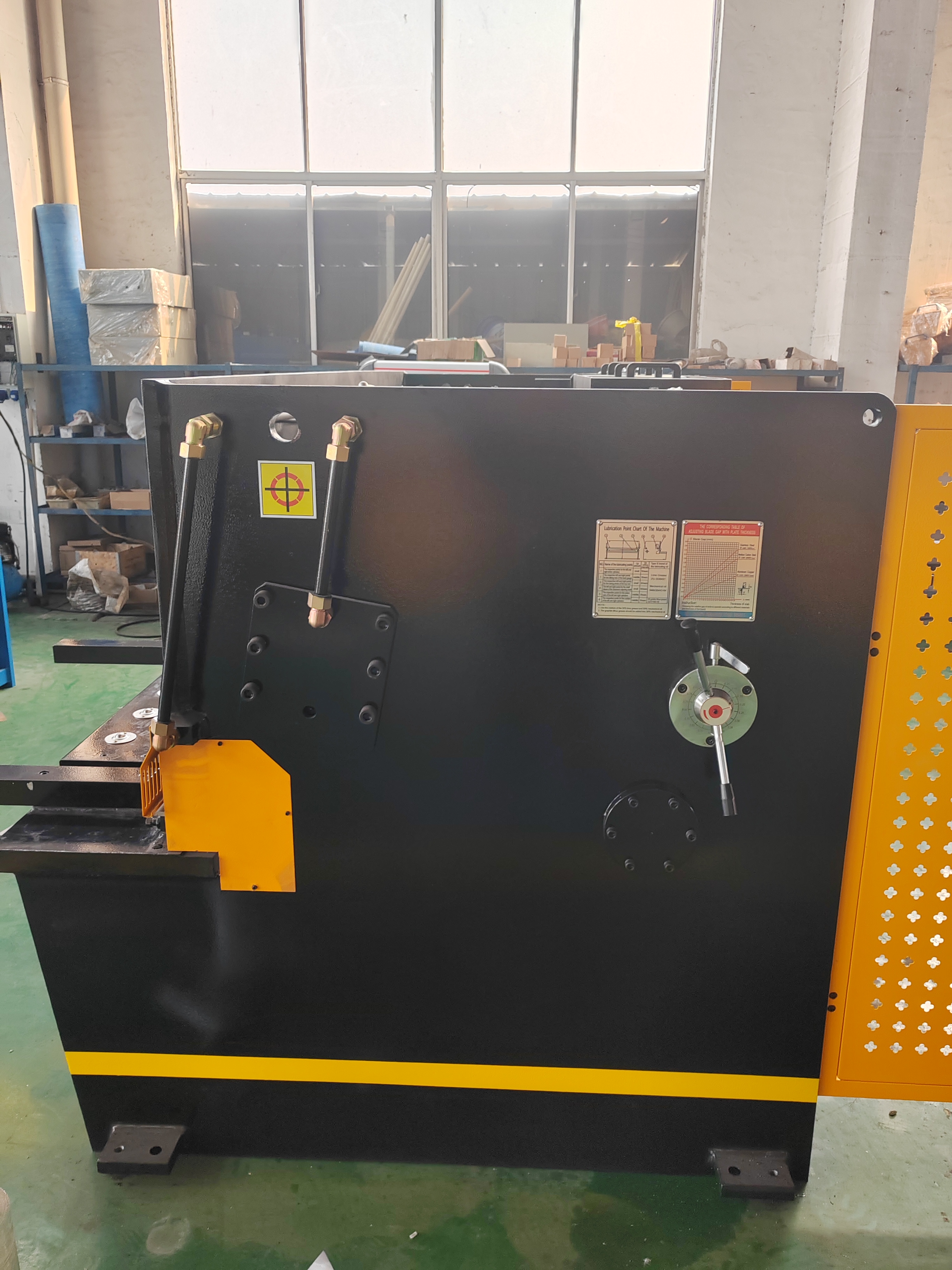 Гильотина гидравлическая Stalex HSB 2500x8 - 7